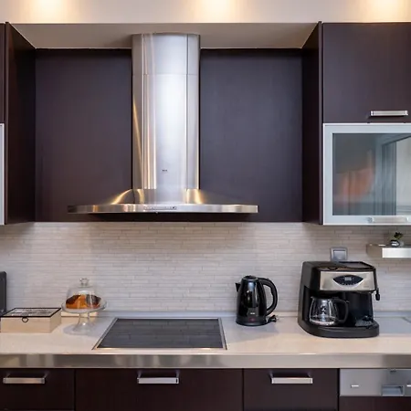 Mary's Modern And Elegant Apartman