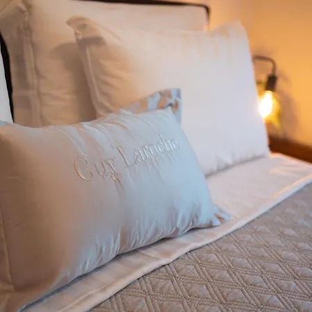 Mary's Modern And Elegant