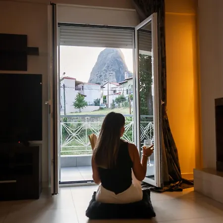 Mary's Modern And Elegant Apartment Kalambaka
