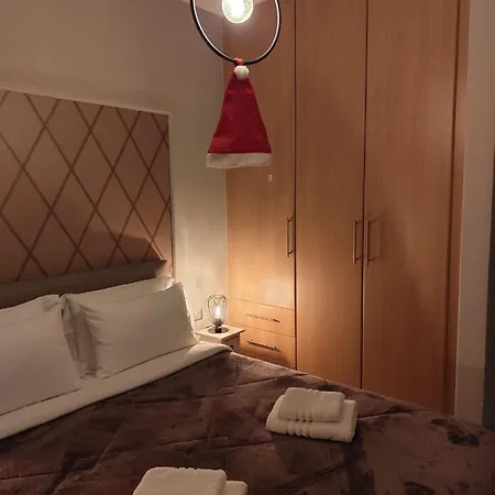 아파트 Mary's Modern And Elegant 칼람파카