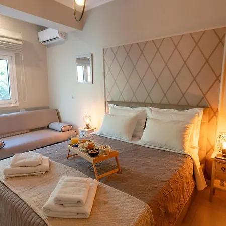 Mary's Modern And Elegant *