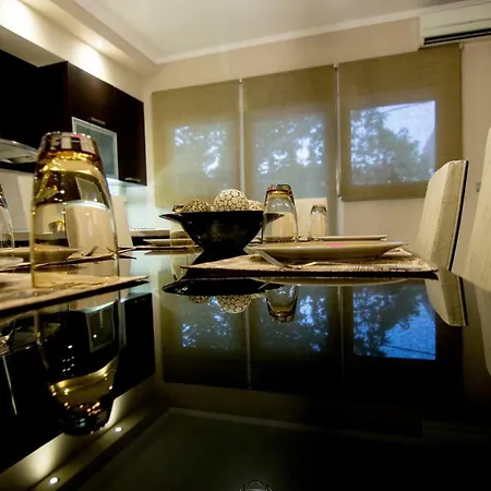 Mary's Modern And Elegant Kalambáka