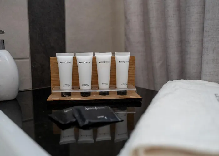 Mary's Modern And Elegant דירה