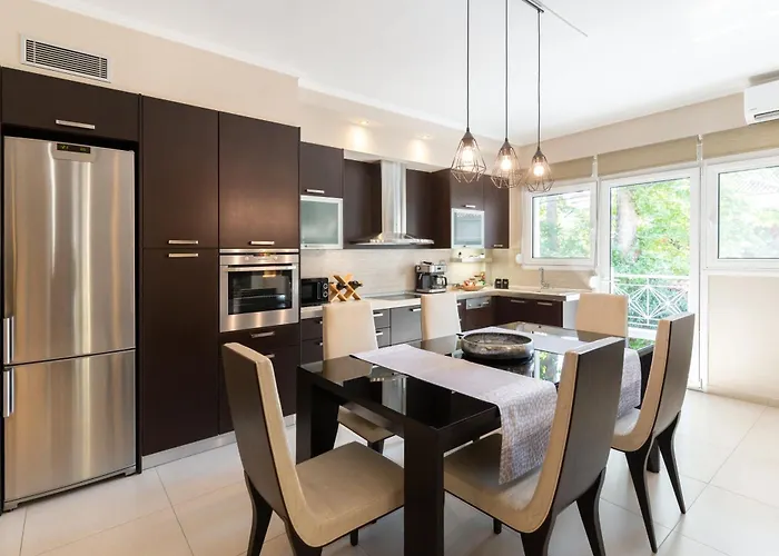 Mary's Modern And Elegant