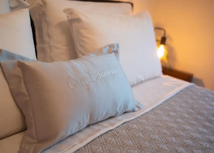 Mary's Modern And Elegant