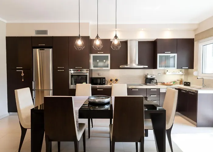 Mary's Modern And Elegant דירה